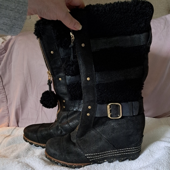 Sorel Helen Holiday Wedge Zip Front Black Leather Sheepskin Tall Boot Womens Sz6 - Picture 3 of 8